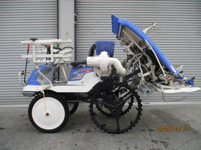 田植機 PQZ43-DULF 写真４