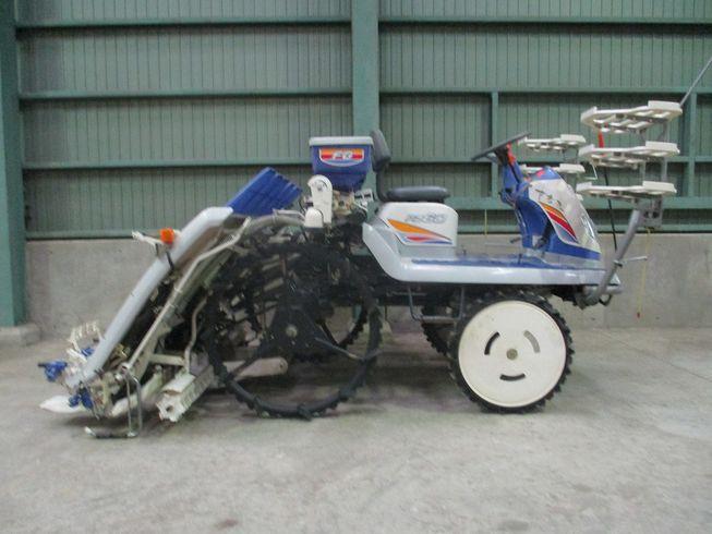 田植機 PZ60-HVRLF 写真３