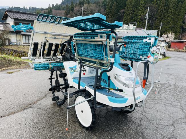 田植機 SPU500P-R 写真２