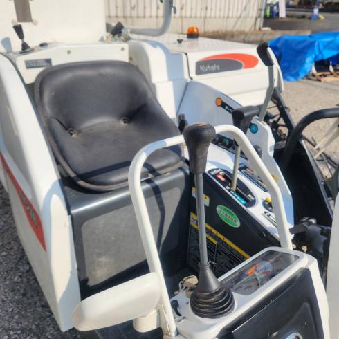 コンバイン AR216 写真７