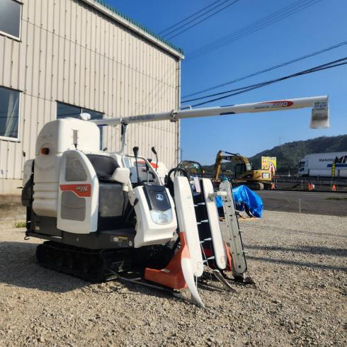 コンバイン AR216 写真３