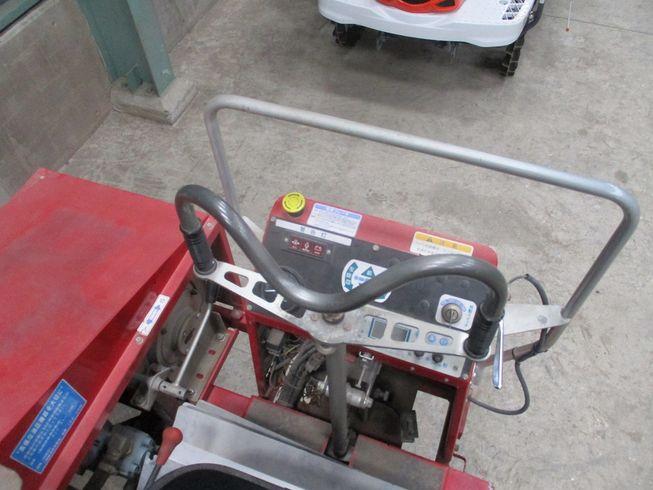 乗用型摘採機 KJ6C-W180SJB 写真６