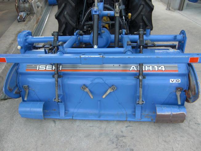 トラクター TH213-BA4VD 　クイックヒッチ仕様 写真８