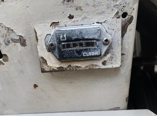 スキッドステアローダー 310　岐阜 写真７