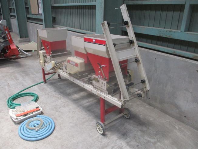 播種機 THK-200 写真２