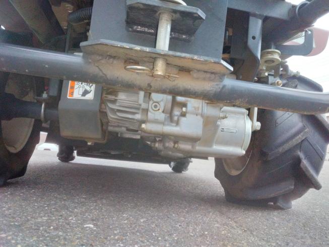 乗用草刈機 R8816　上越〇 写真９