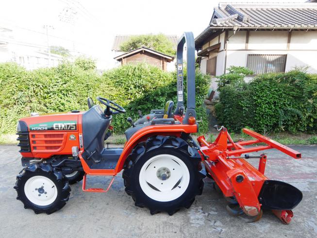 トラクター 日立 CTX175 写真２