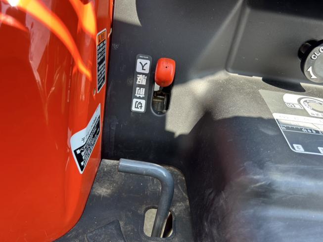 トラクター NB21SPMA 写真９