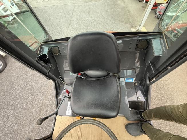 ホイールローダー ZW30 写真６