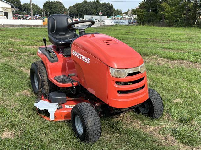 乗用草刈機 GM117 写真２