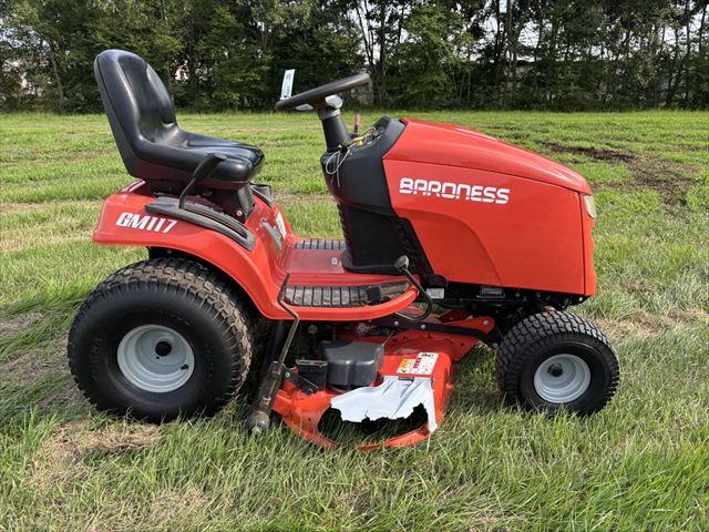 乗用草刈機 GM117 写真４