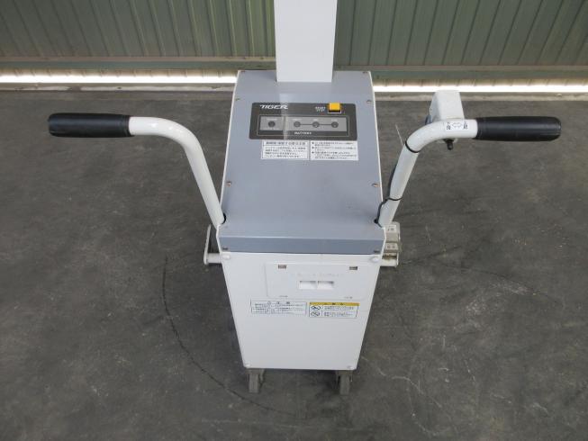 米袋用昇降機 LUB-208F 写真４