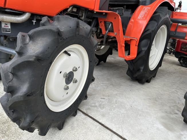 トラクター B17XBSMAG 写真７