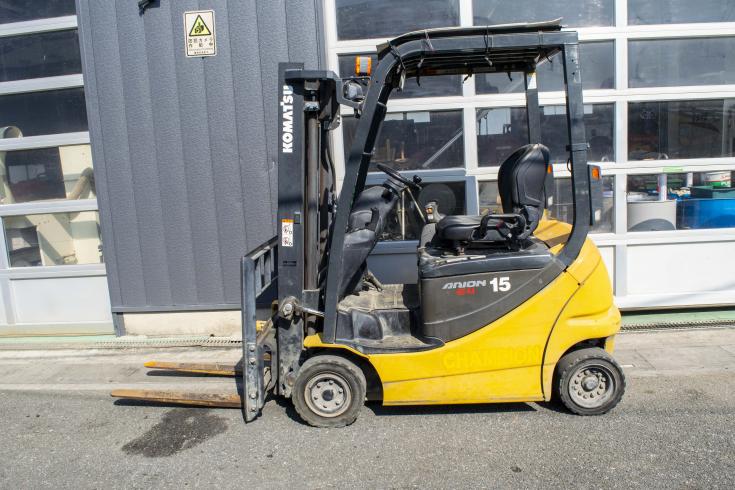 フォークリフト FB15-12 写真２