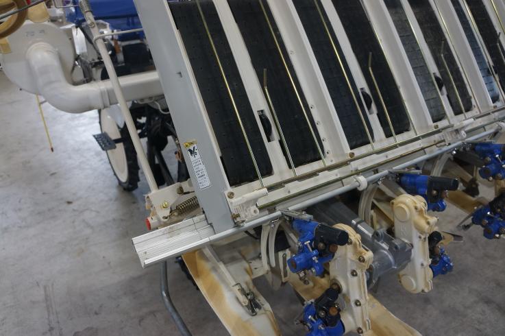 田植機 PQZ4 写真５