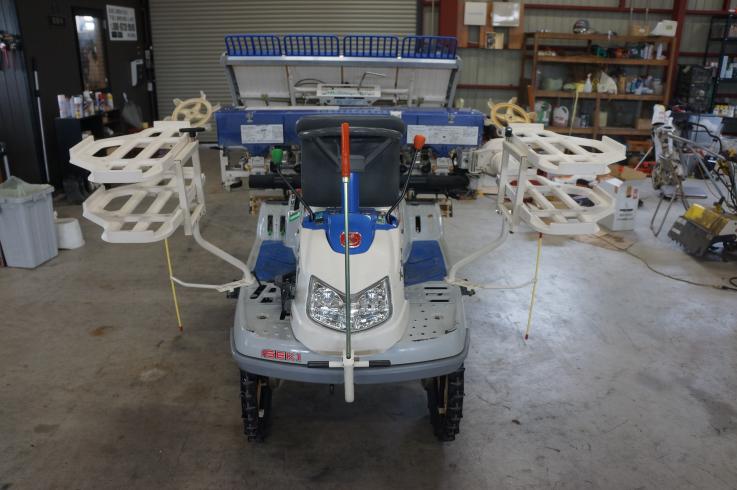 田植機 PQZ4 写真２