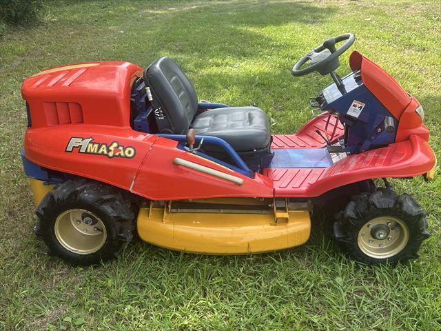 乗用草刈機 CM226 写真３
