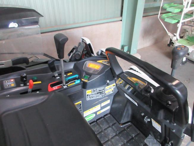 コンバイン ER320-GMW2 写真８