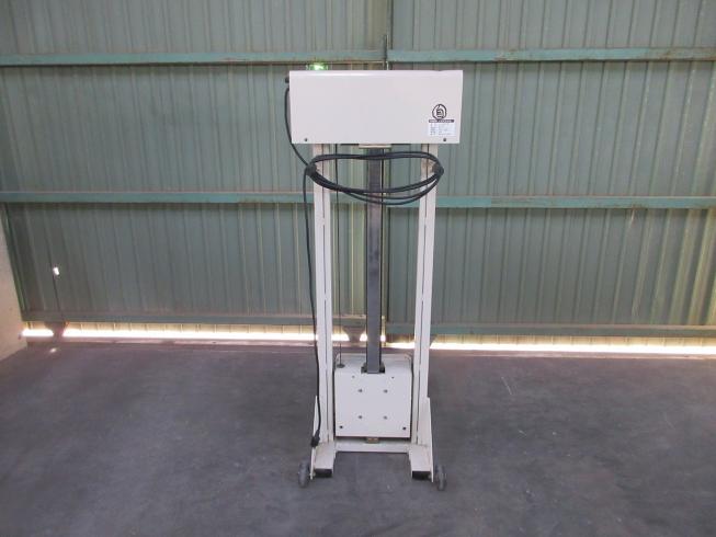 米袋昇降機 LU206 写真３