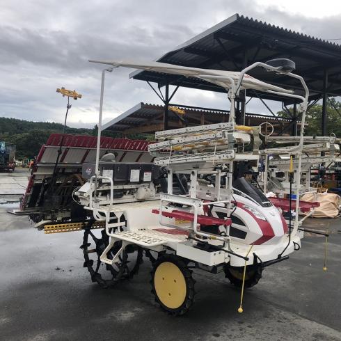 田植機 YR8D 写真２