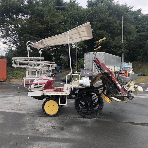 田植機 YR8D 写真３