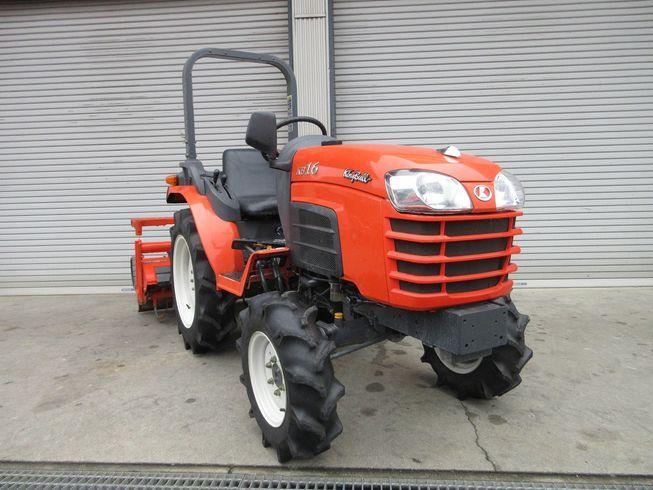 トラクター KB16(F) 写真２