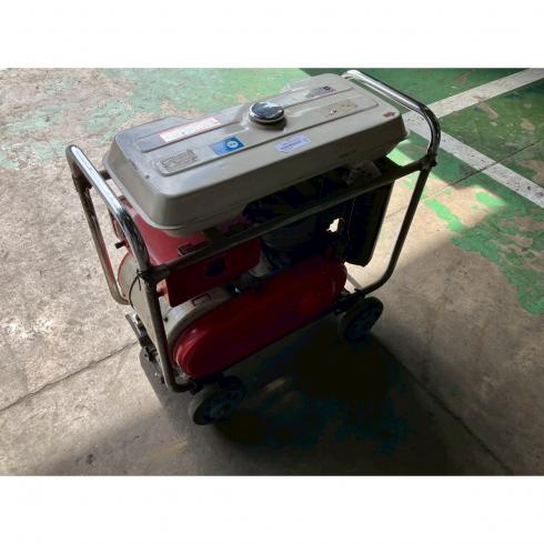 インバーター発電機 E2800 写真３