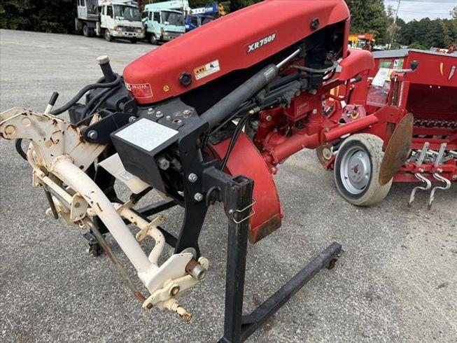 畦塗機 XR750F 写真２