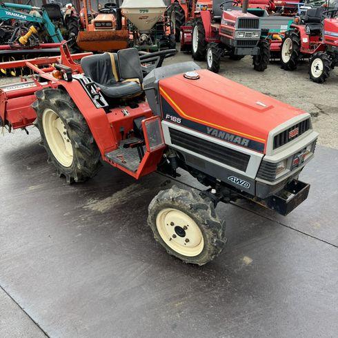 トラクター F165D 写真４