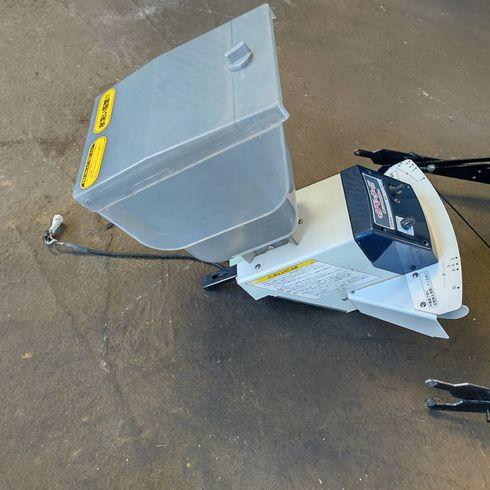 散布機 MGT-800A-1 写真２