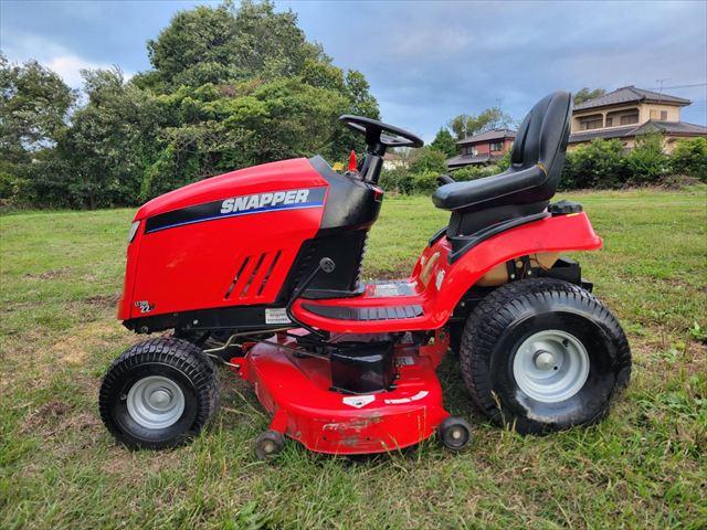 乗用草刈機 LT200 写真２