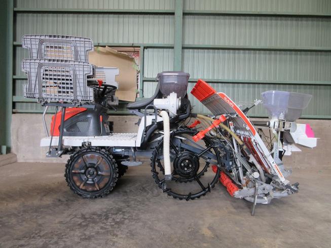 田植機 AW4-F 写真４