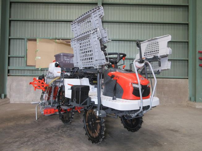 田植機 AW4-F 写真２