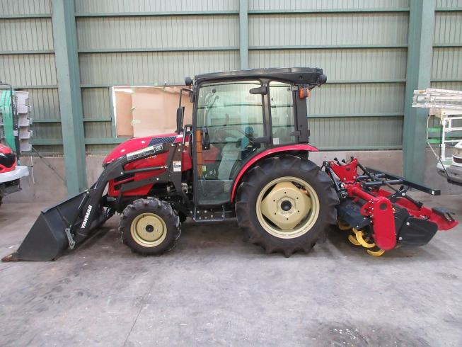 トラクター YT233A+ローダー 写真３