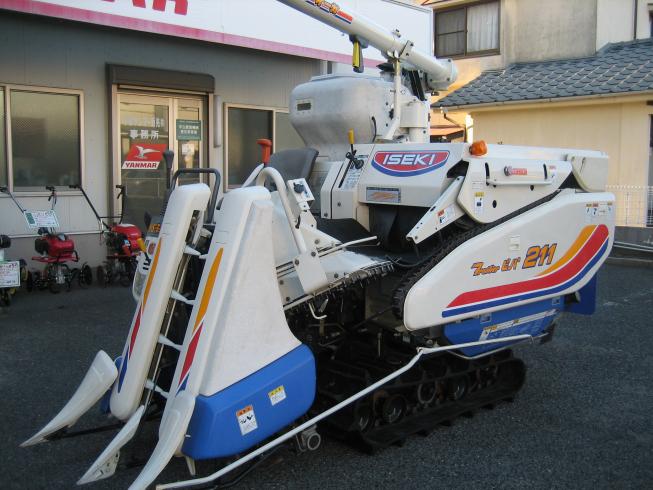 コンバイン HVA211G-EZKHWC 写真２