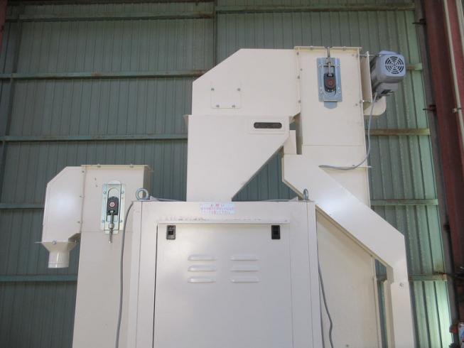 色彩選別機  AK-ECO－α 写真９