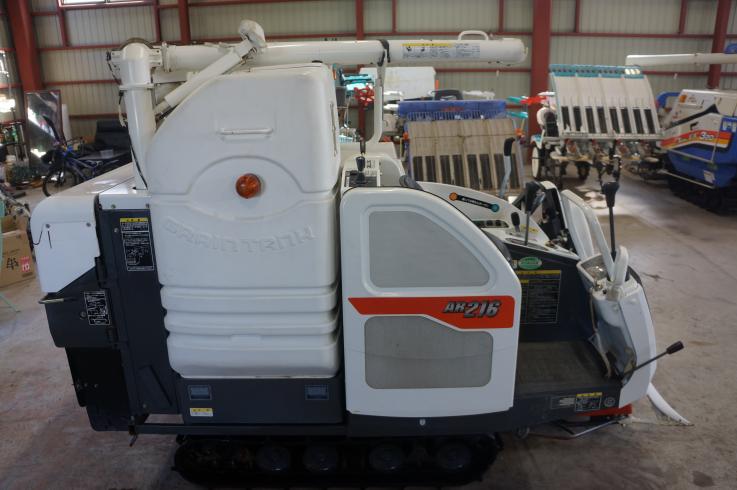 コンバイン AR216 写真６