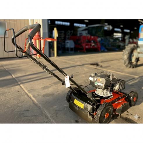 自走式草刈機 WGC530 写真３