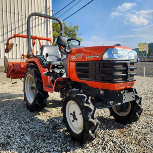 トラクター GB175 写真２