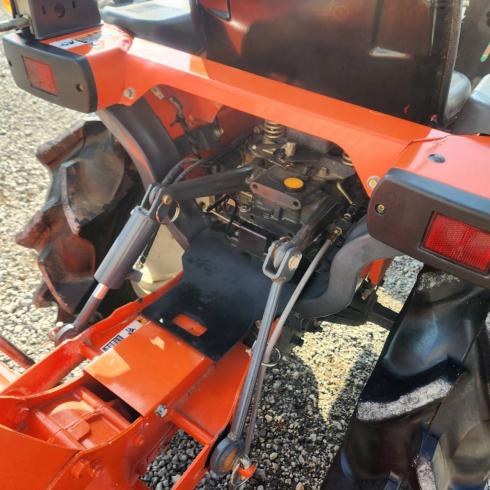 トラクター GB175 写真９