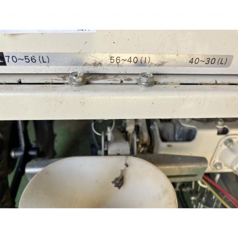 半自動野菜移植機 PVHR203-120L3WD 写真９