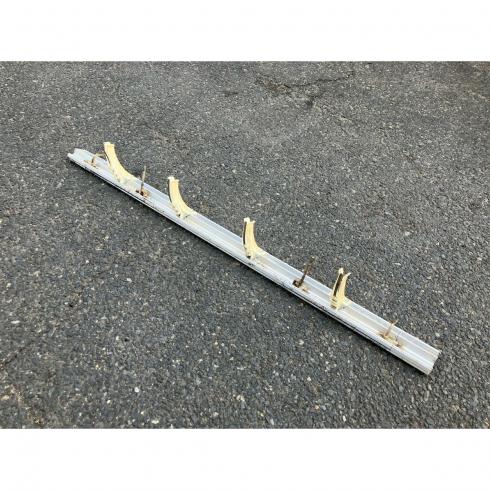 田植機のレール JC4 パーツ 写真３