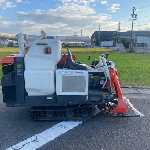 コンバイン ER213 写真３