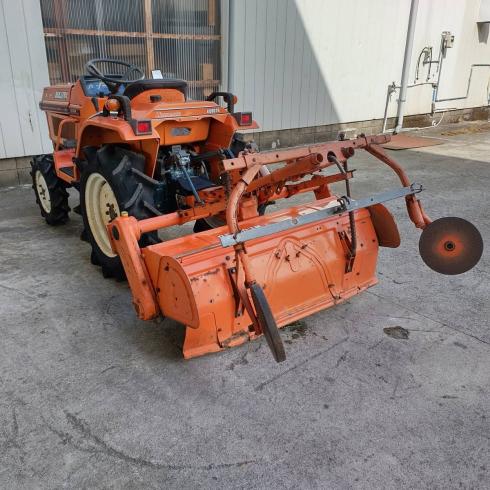 トラクター B1-15 写真４