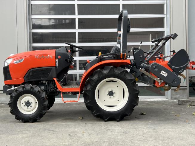 トラクター NB21SPMARF4 写真３