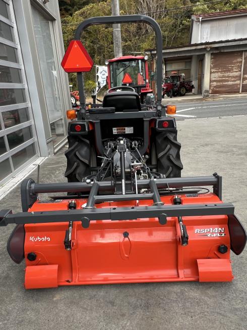 トラクター NB21SPMARF4 写真４