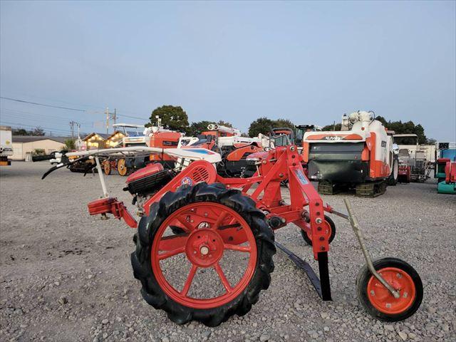 掘取機 BPC143V 写真２