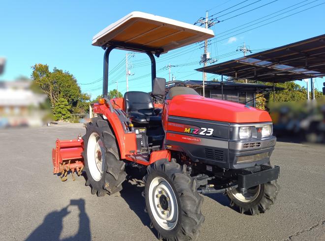 トラクター MTZ23 写真５