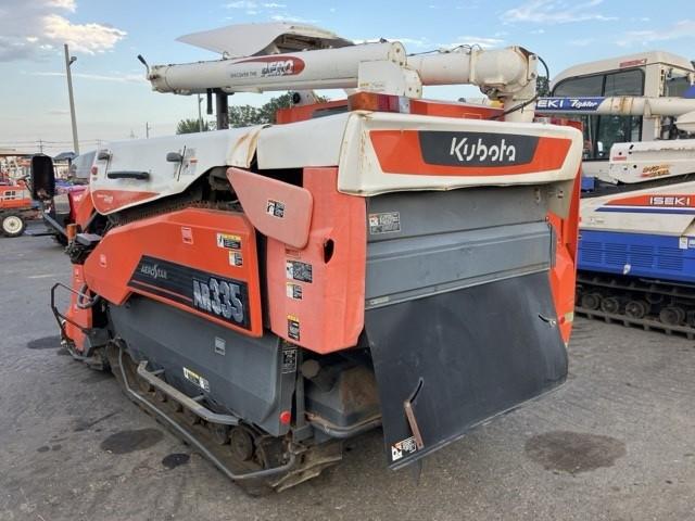 コンバイン AR335 写真３