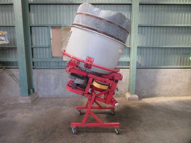 ブロードキャスター CM451 写真４